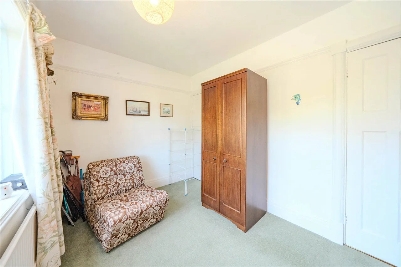 Stonegate Road, Leeds, LS17, photo 13