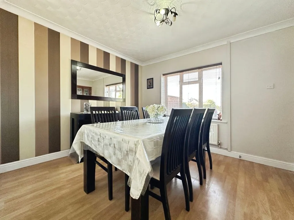Northgate, Aldridge, WS9, photo 4