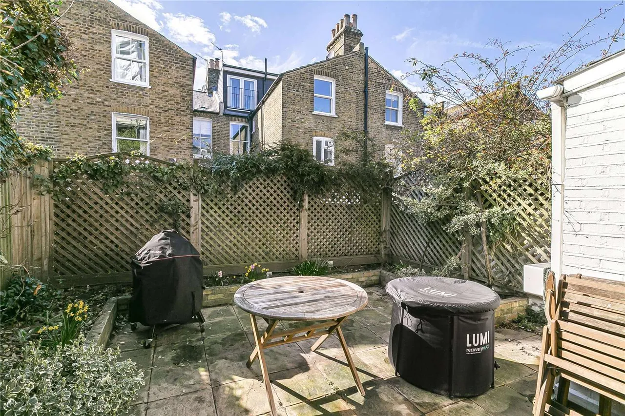 Parma Crescent, London, SW11 1LT, photo 3