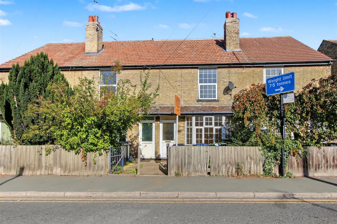 3 bed house for sale, Nutholt Lane, Ely, CB7