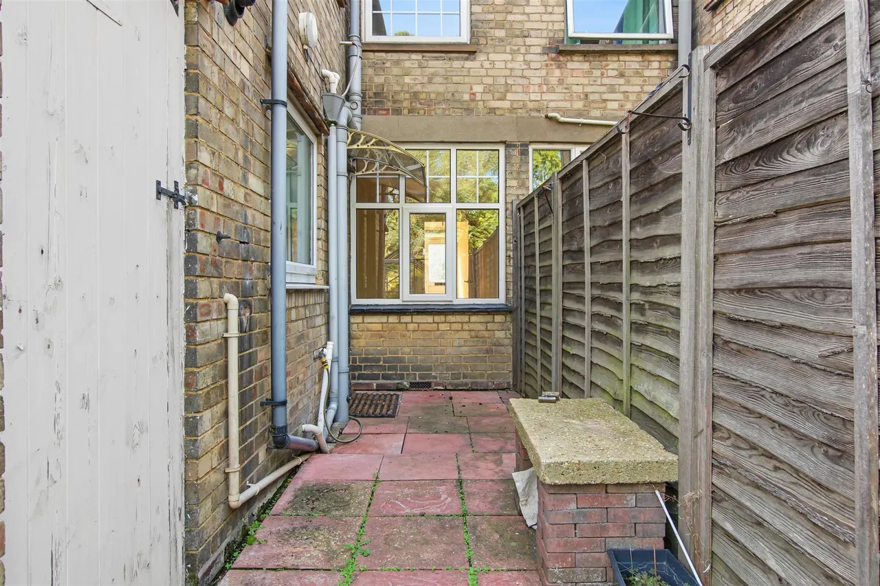 Nutholt Lane, Ely, CB7, photo 10