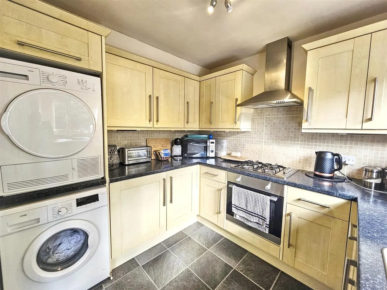 Rose Meadows, Keighley, BD22 6LW, photo 6
