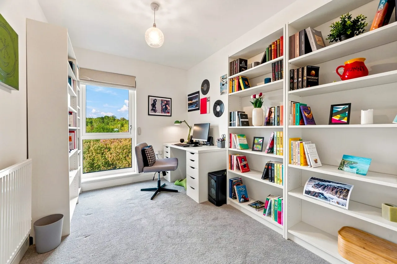 Flat 9, 3 Dickens Lane, Milton Keynes, Kents Hill Park, MK7 6FH, photo 14