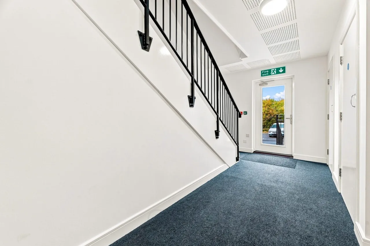 Flat 9, 3 Dickens Lane, Milton Keynes, Kents Hill Park, MK7 6FH, photo 16
