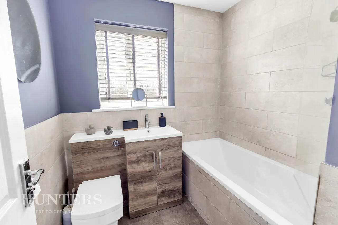 Guardian Close, Wardle, OL12, photo 24