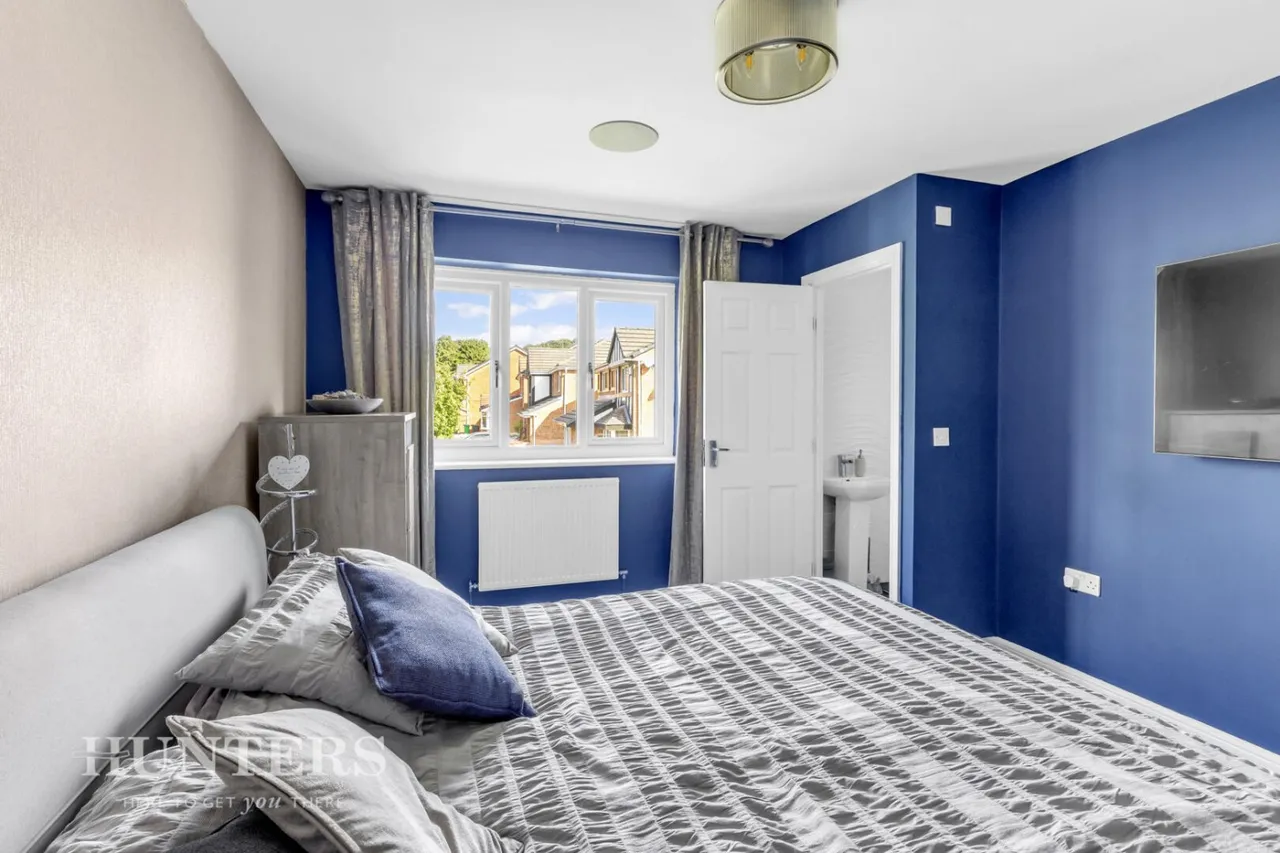 Guardian Close, Wardle, OL12, photo 17