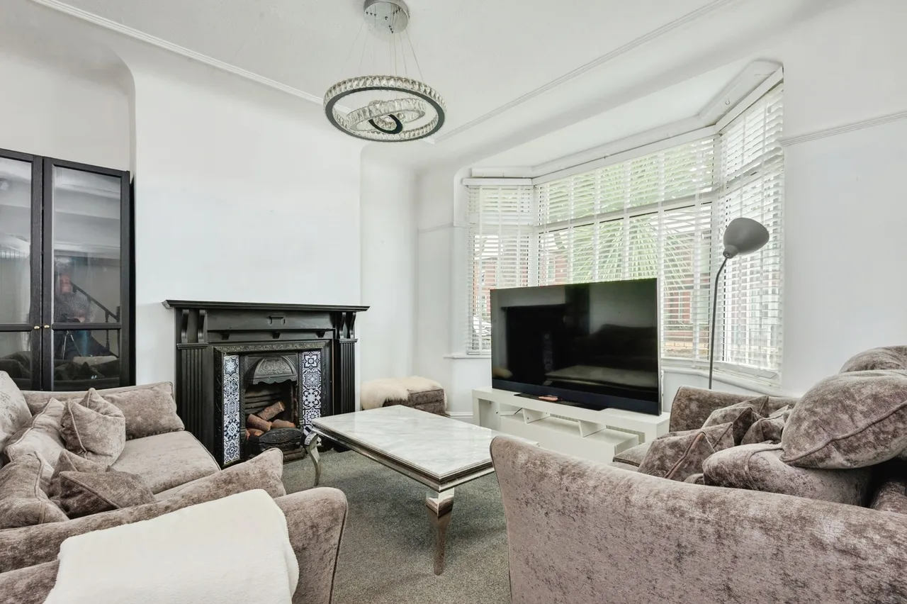 Whitehedge Road, Grassendale, L19, photo 4