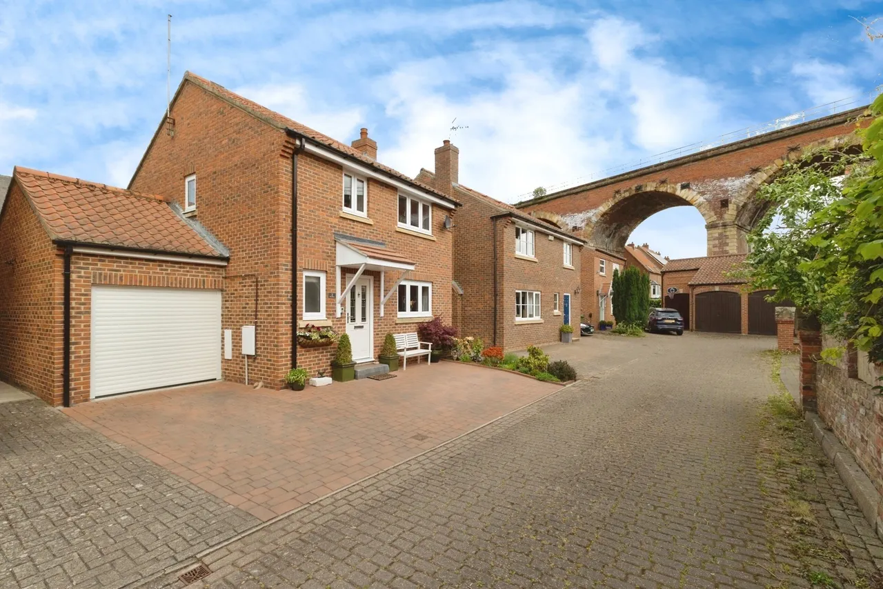 West Mews, Yarm, Durham, TS15, photo 17