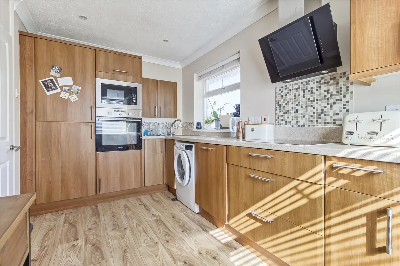 Ophir Road, Worthing, photo 7