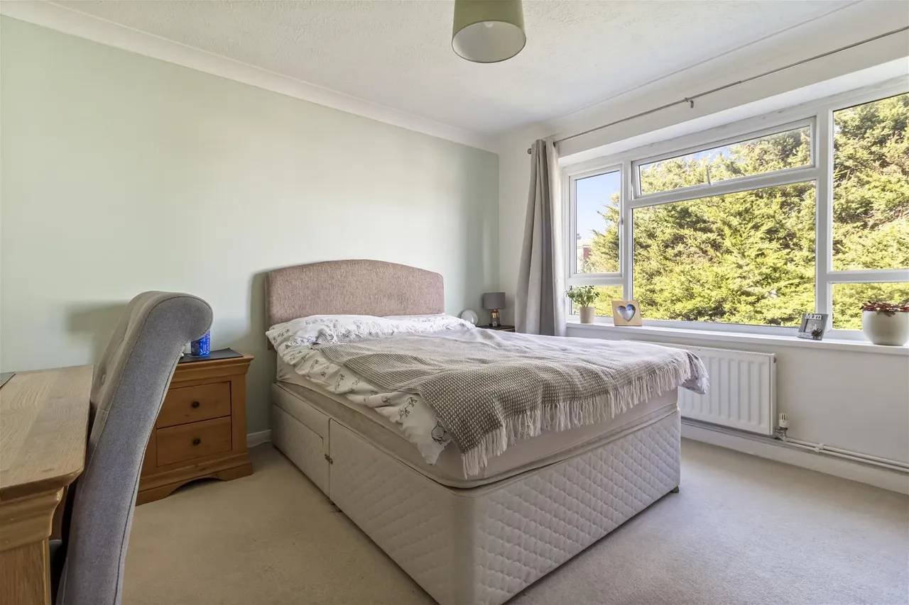 Ophir Road, Worthing, photo 9