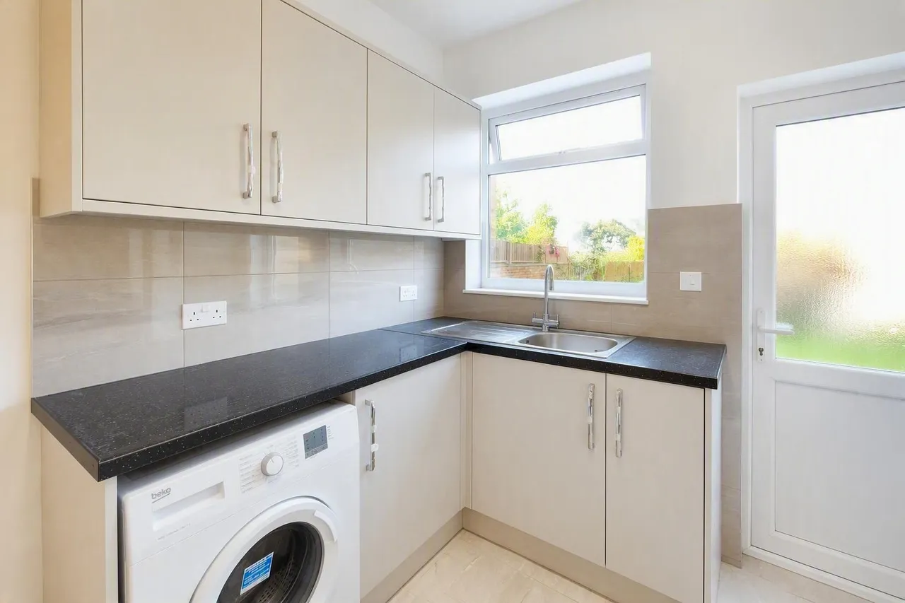 Great West Road, Isleworth, TW7, photo 3
