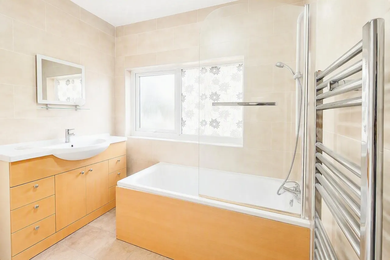 Great West Road, Isleworth, TW7, photo 8