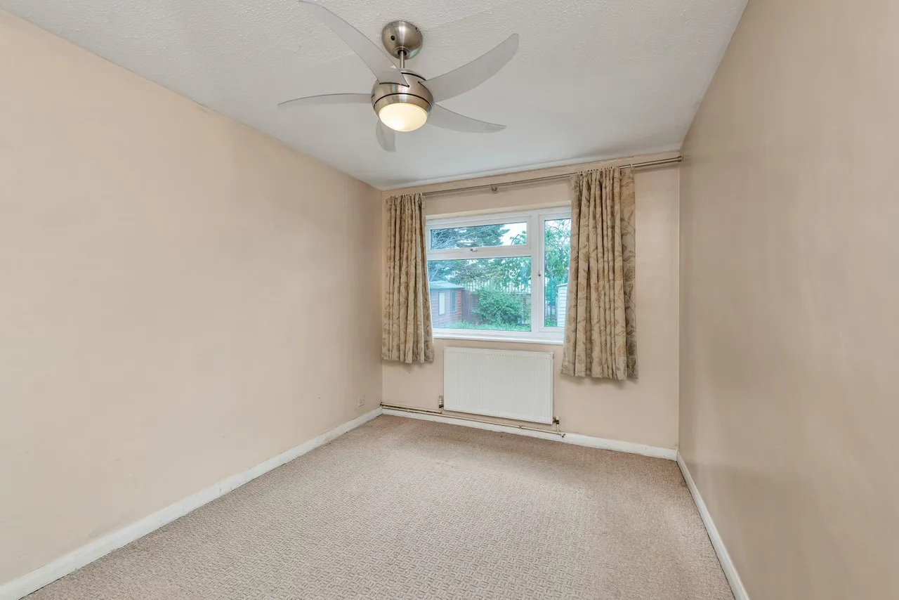 Middlefield Road, Sawtry, PE28, photo 6