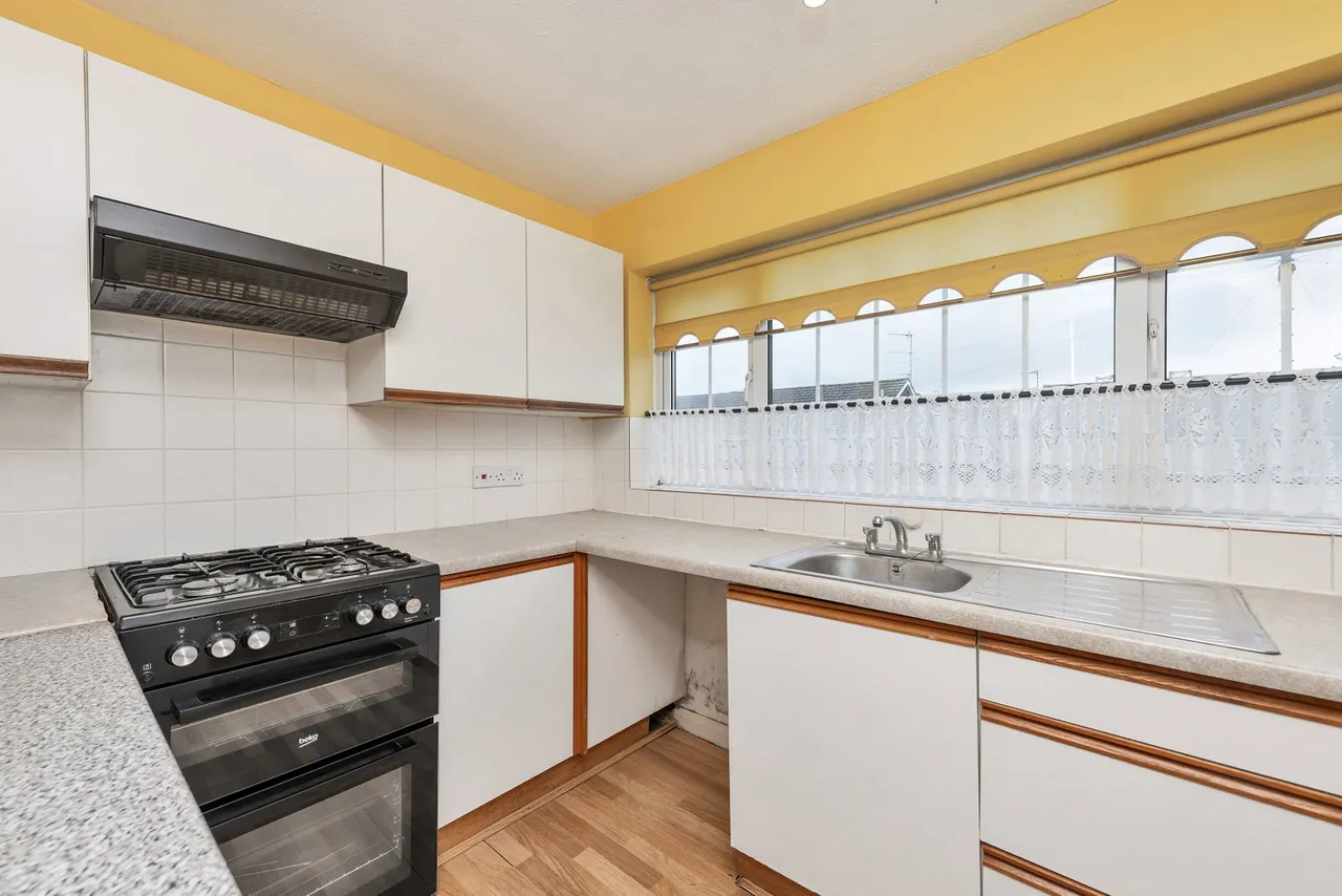 Middlefield Road, Sawtry, PE28, photo 4
