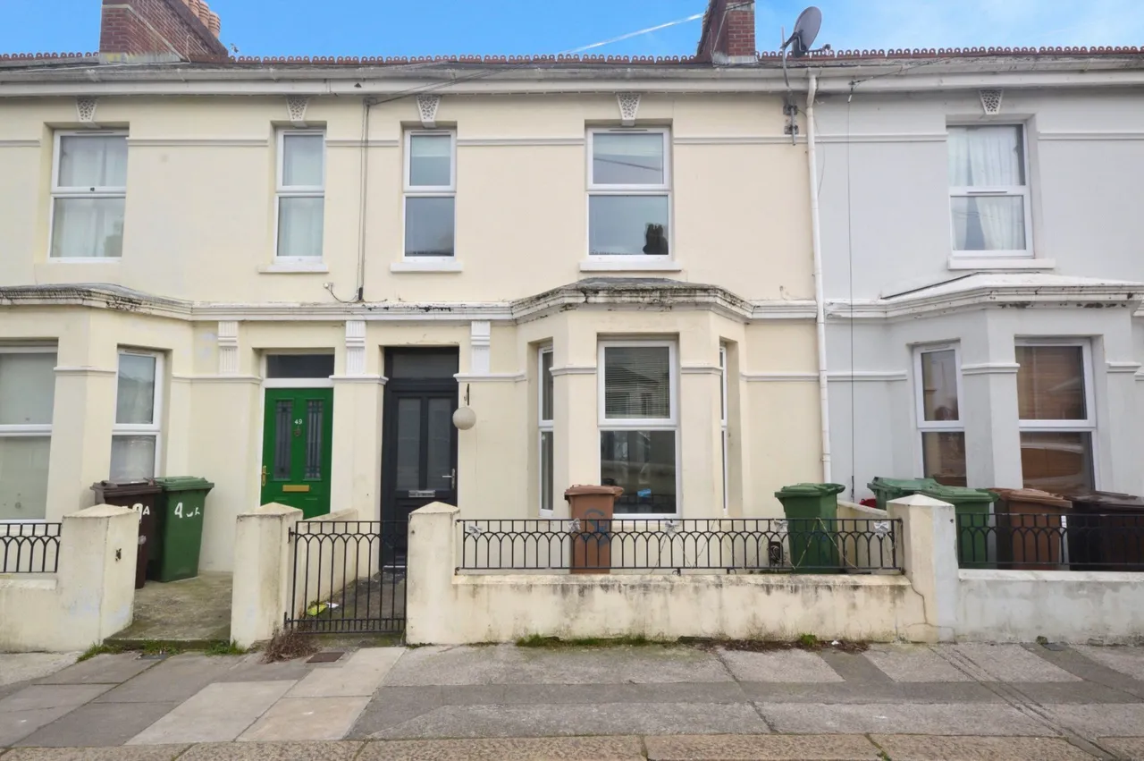 3 bed property for sale — Cattedown Road, Plymouth, Devon, PL4