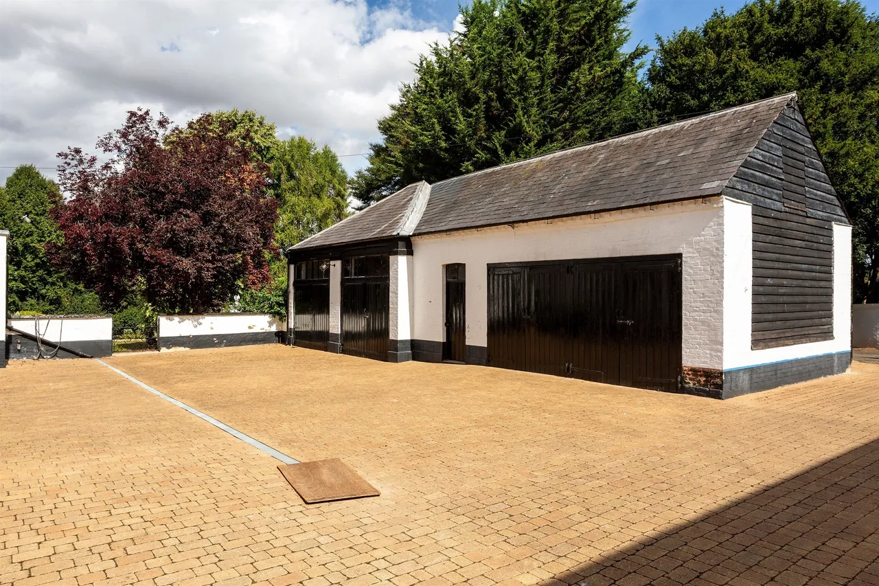 Munden Road, Dane End, SG12, photo 14