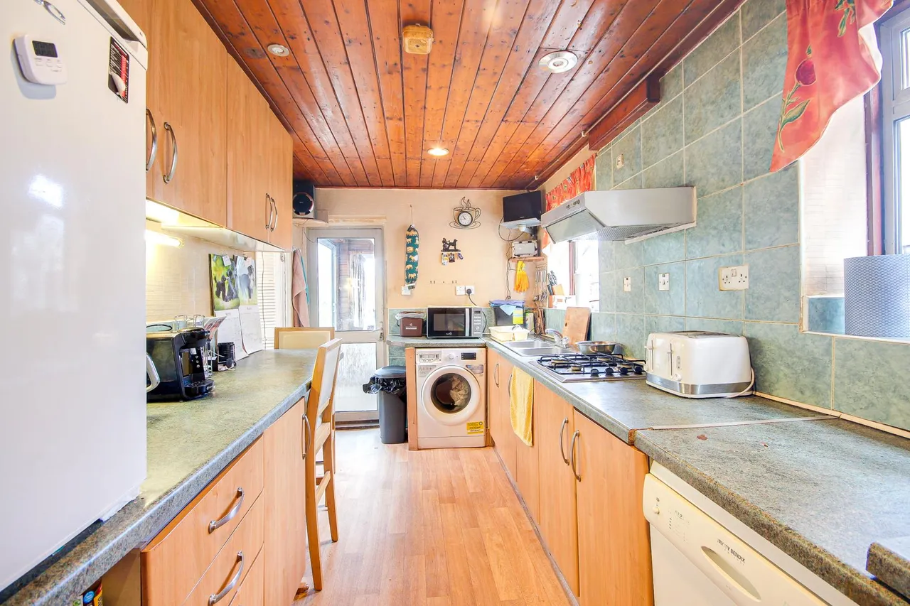 Barnwood Road, Gloucester, GL2, photo 4