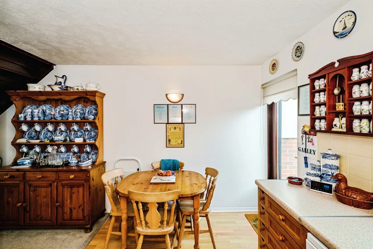 Newport Mews, Worthing, BN11, photo 16