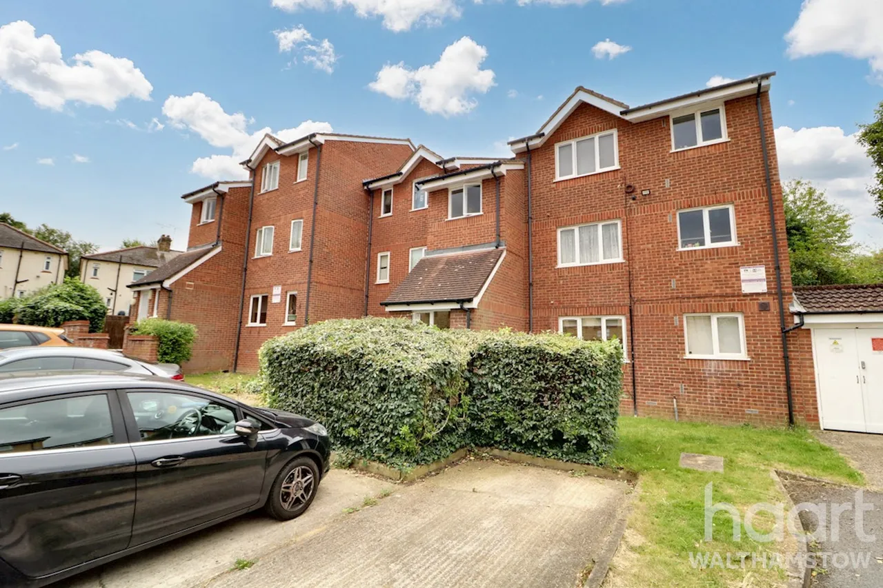 1 bed flat for sale, Brettenham Road, Walthamstow, E17