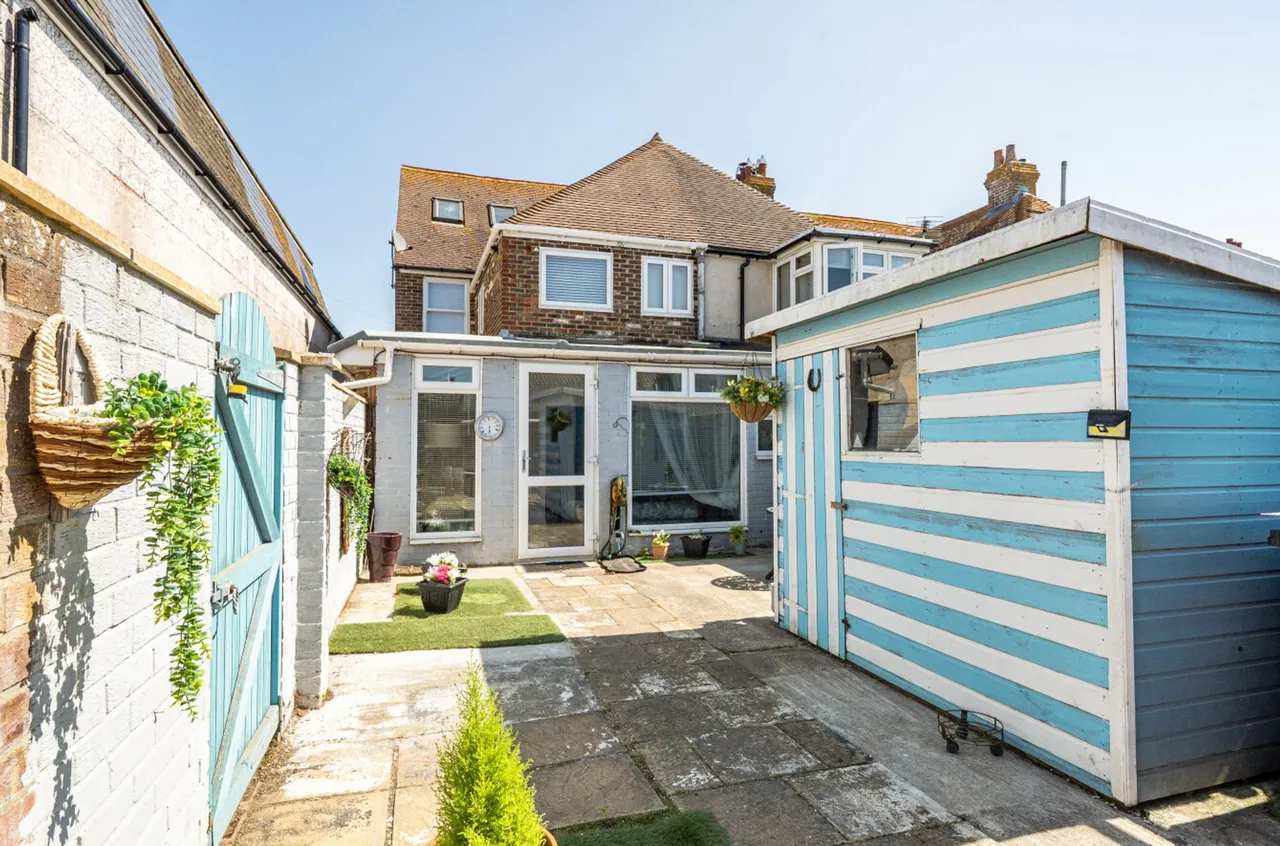 Church Road, Selsey, PO20, photo 18