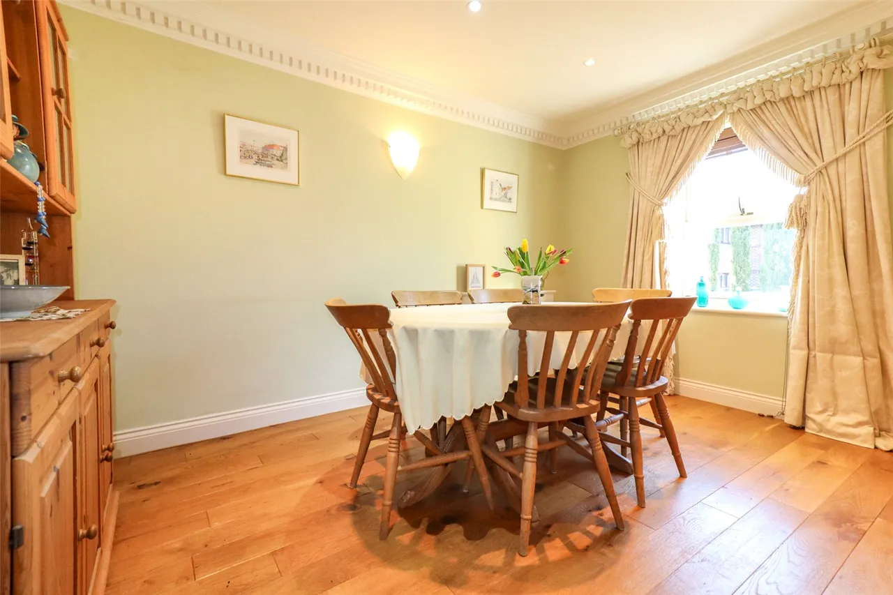 Elvetham Crescent, Fleet, Hampshire, GU51 1BU, photo 7
