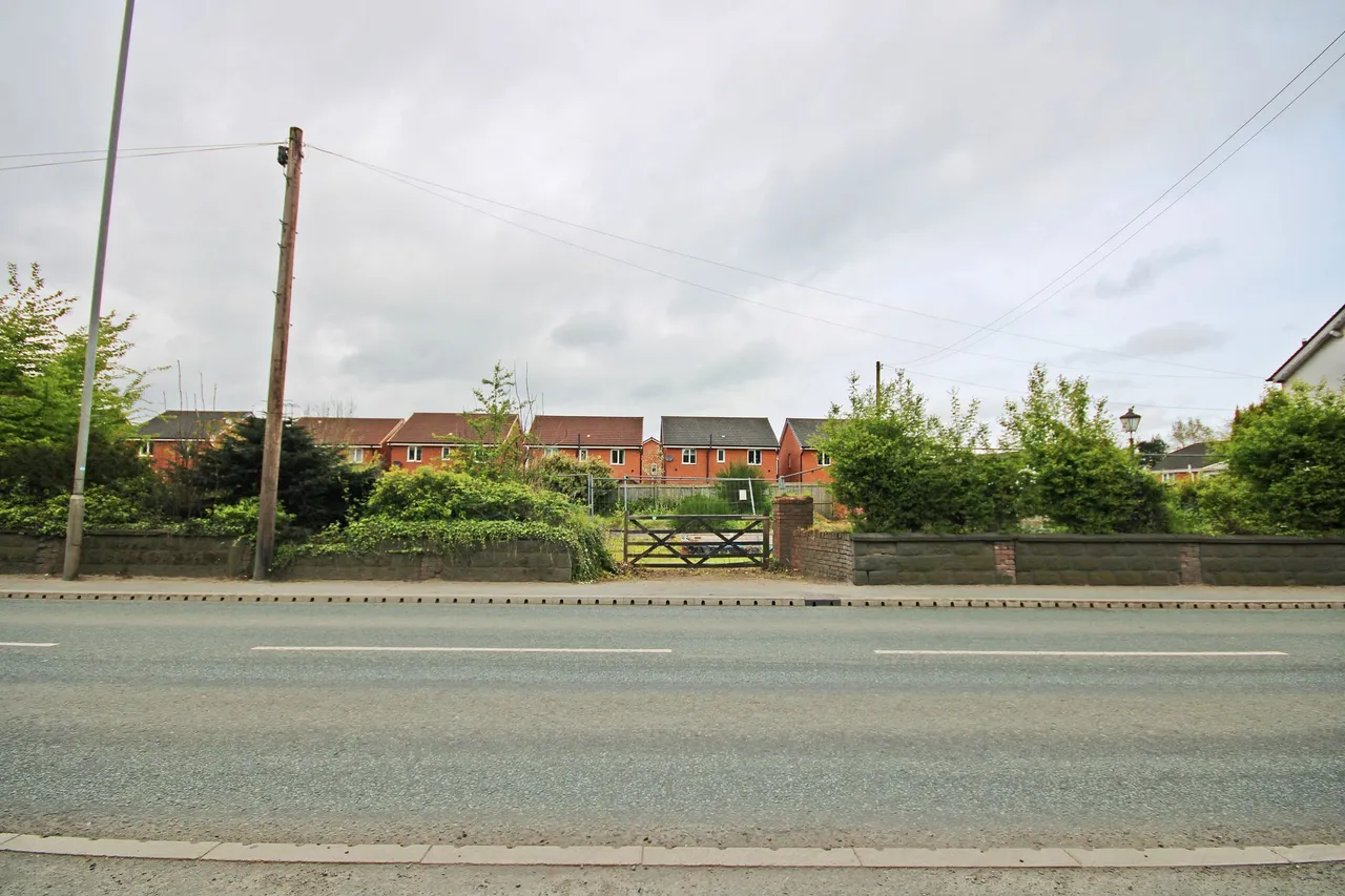 Land at, Holmes Chapel Road, Middlewich, CW10 0JA, photo 8
