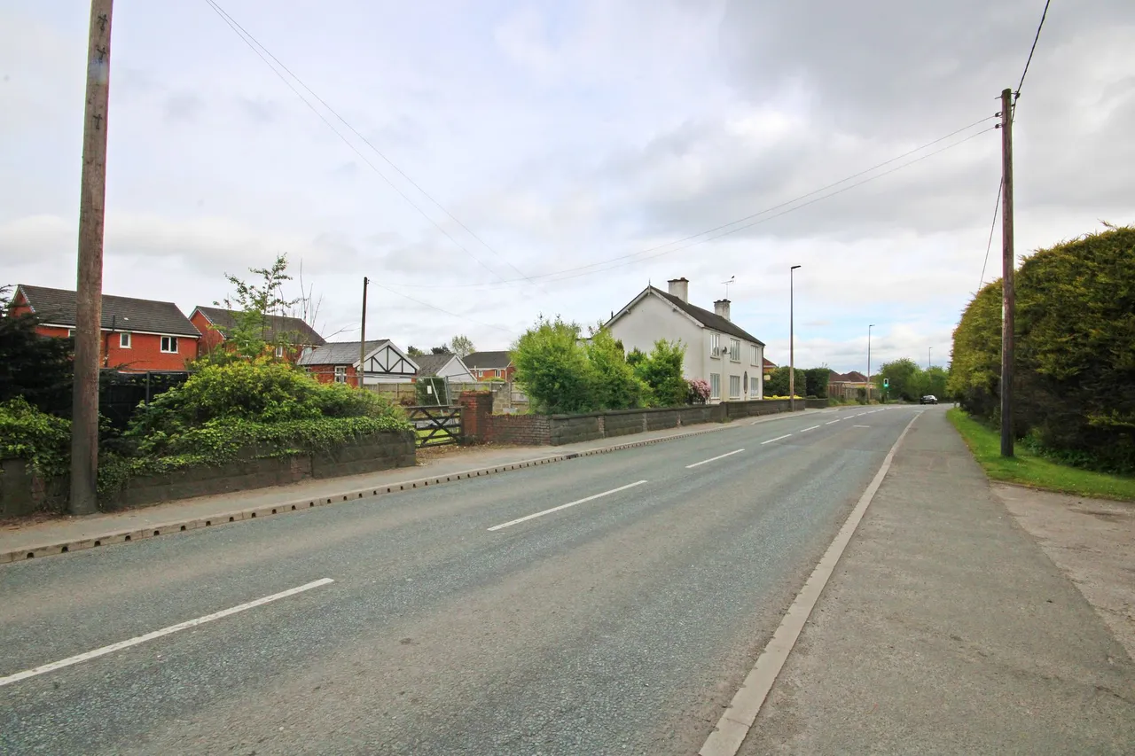Land at, Holmes Chapel Road, Middlewich, CW10 0JA, photo 4