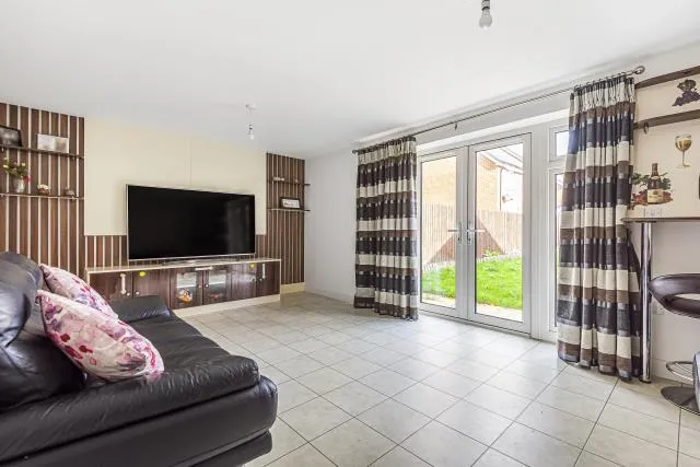 Diamond Drive, Didcot, OX11, photo 2