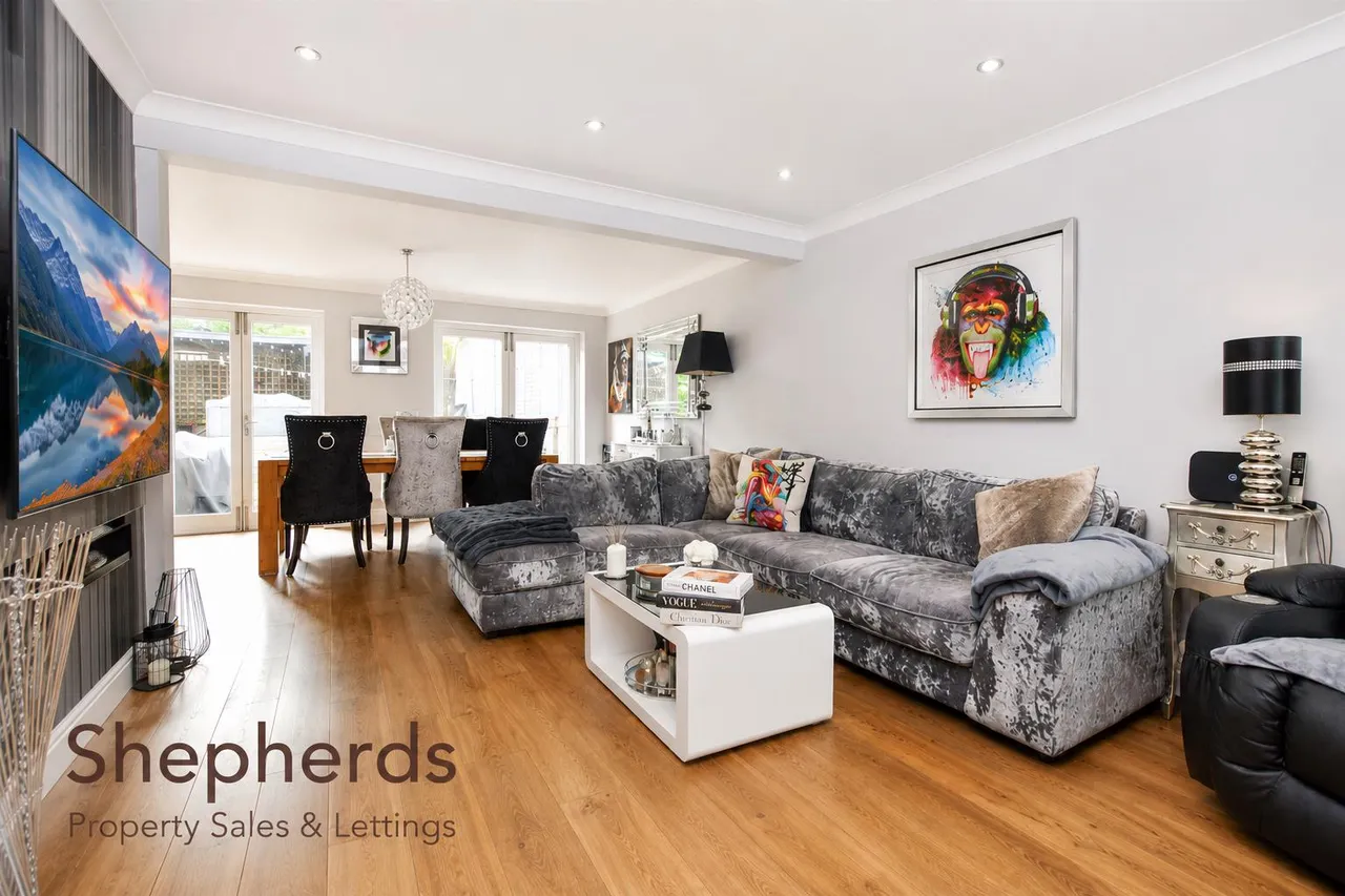 Sycamore Close, West Cheshunt, EN7, photo 3