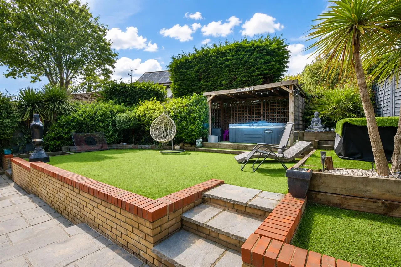 Sycamore Close, West Cheshunt, EN7, photo 8