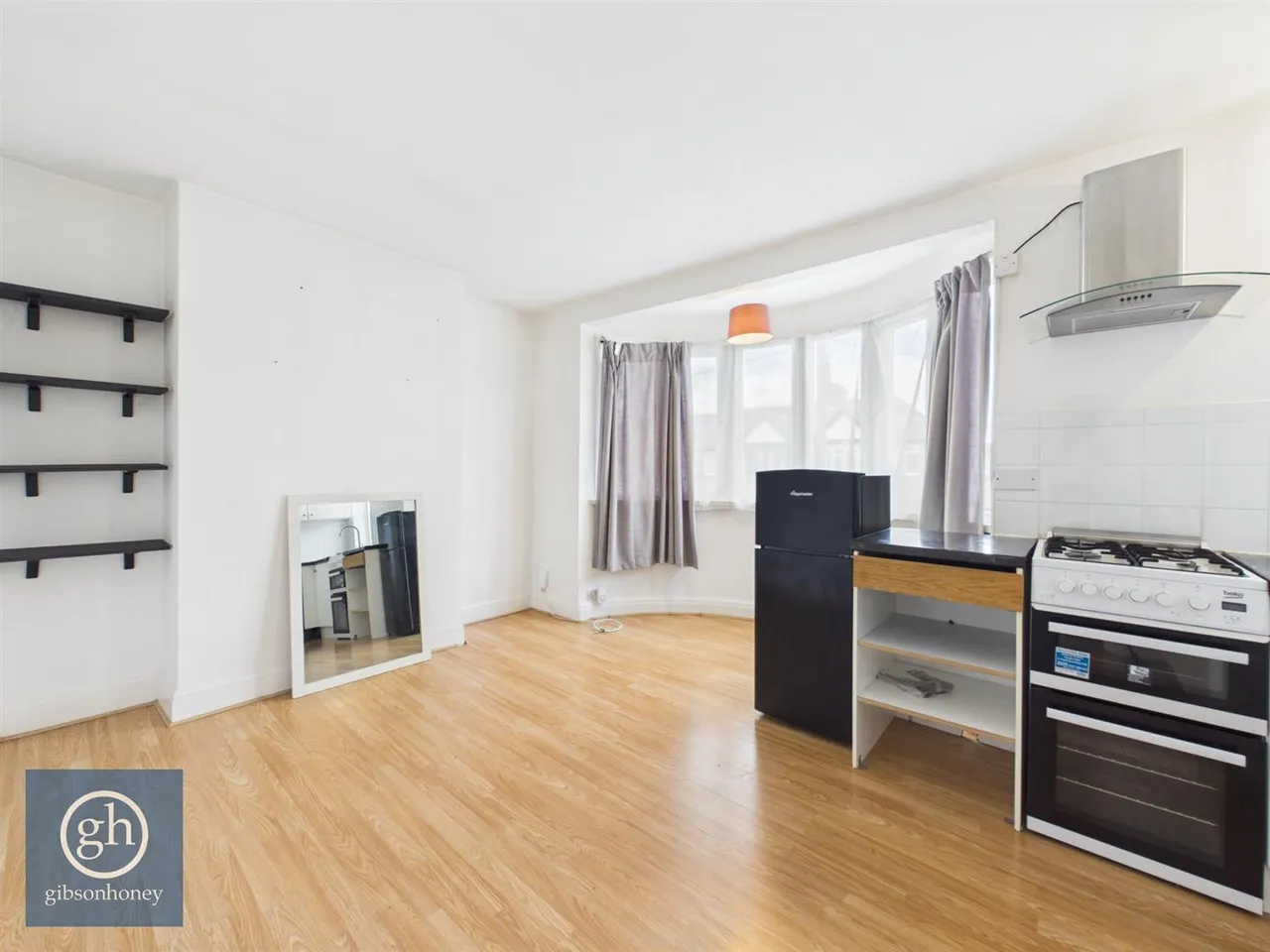 Hartland Drive, Ruislip, HA4, photo 2