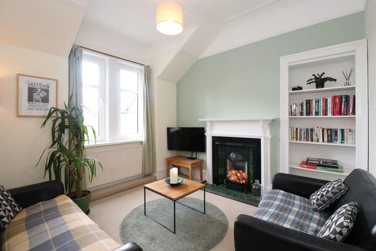 2 bed flat for sale, West High Street, Inverurie, AB51