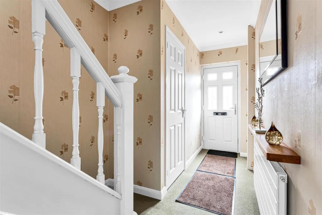 Chessholme Road, Ashford, TW15, photo 12