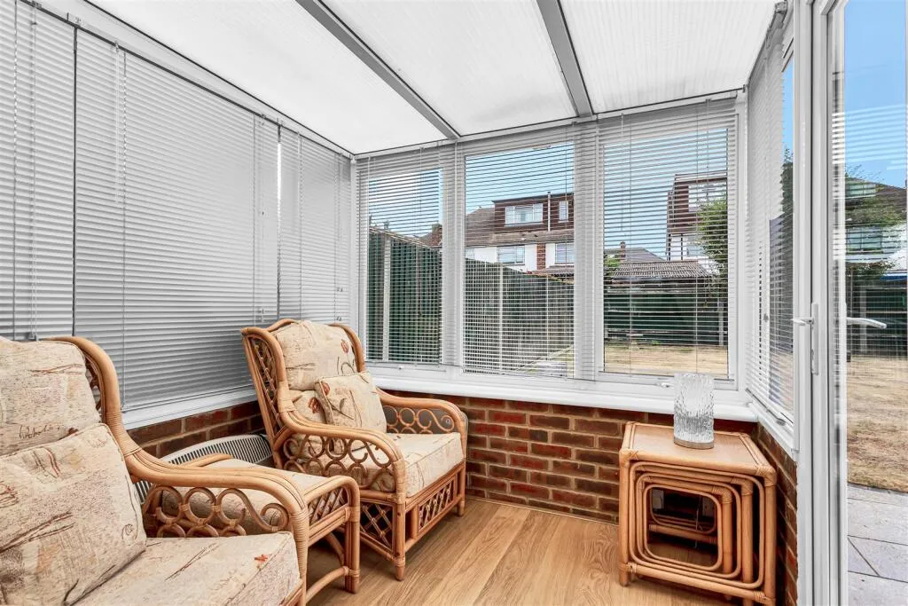 Chessholme Road, Ashford, TW15, photo 7