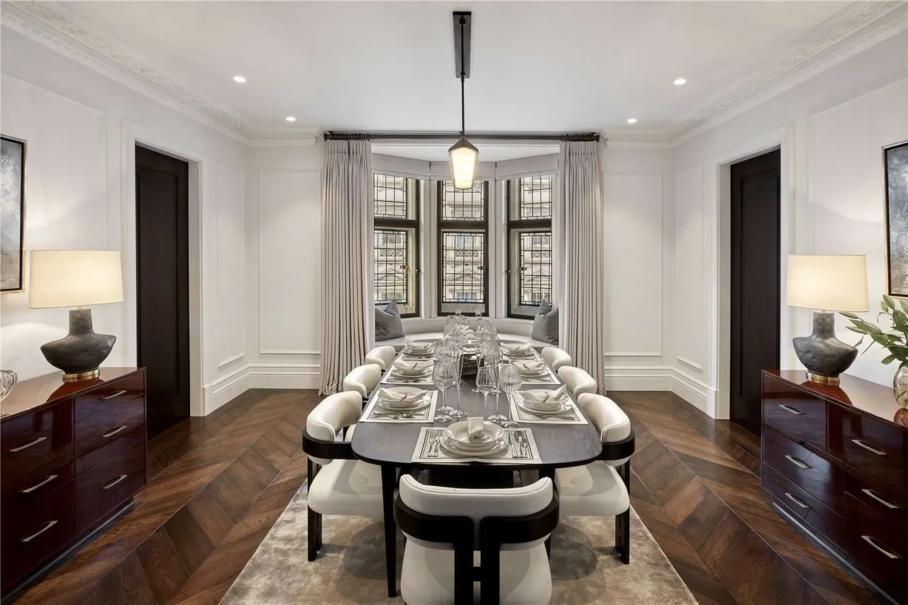 Knightsbridge Gate, Knightsbridge, SW1X, photo 6