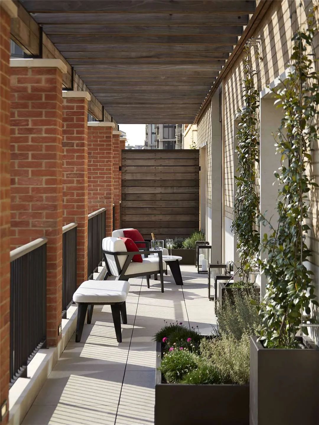 Knightsbridge Gate, Knightsbridge, SW1X, photo 19