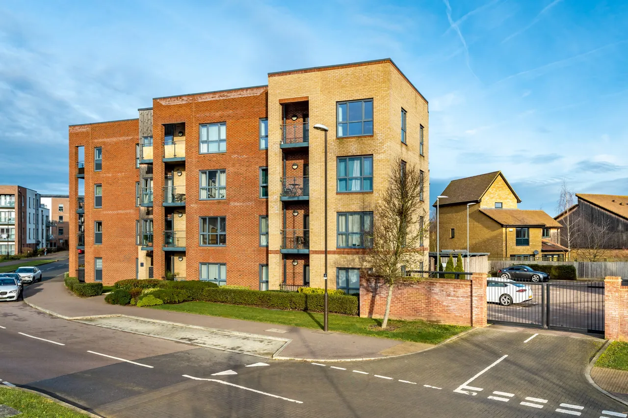 Flat 13, Eniac View, Milton Keynes, 14 Atlas Way, MK10 9SP, photo 6