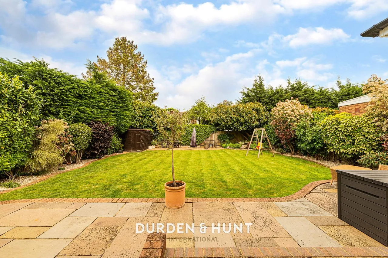 Farm End, Chingford, E4, photo 36