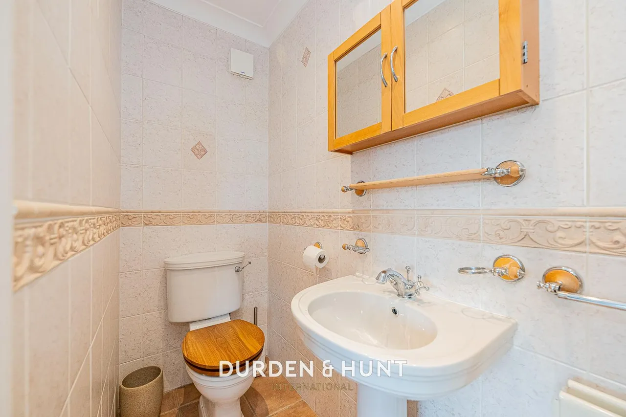 Farm End, Chingford, E4, photo 19