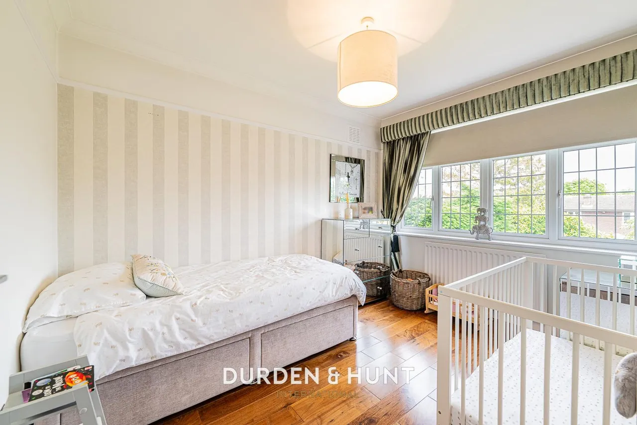 Farm End, Chingford, E4, photo 31