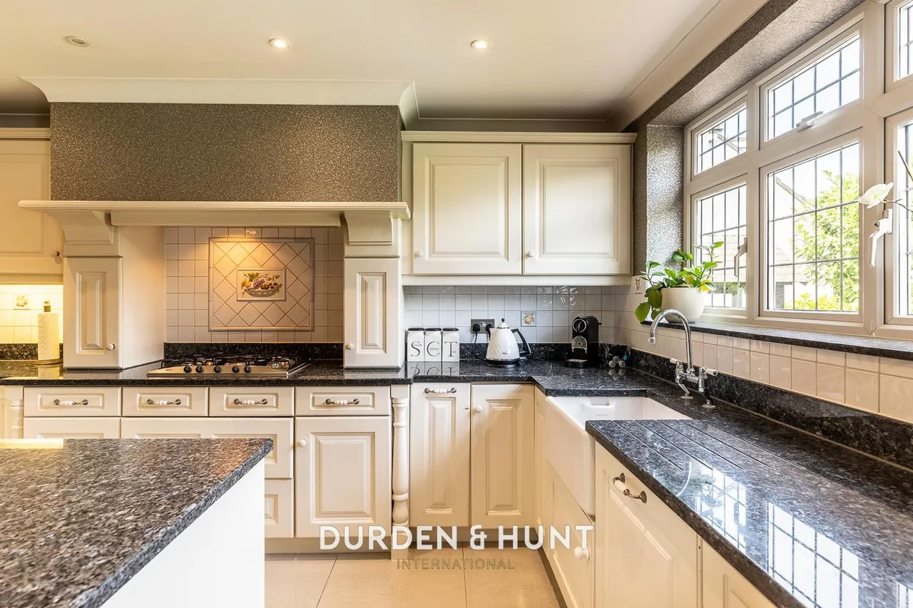Farm End, Chingford, E4, photo 10