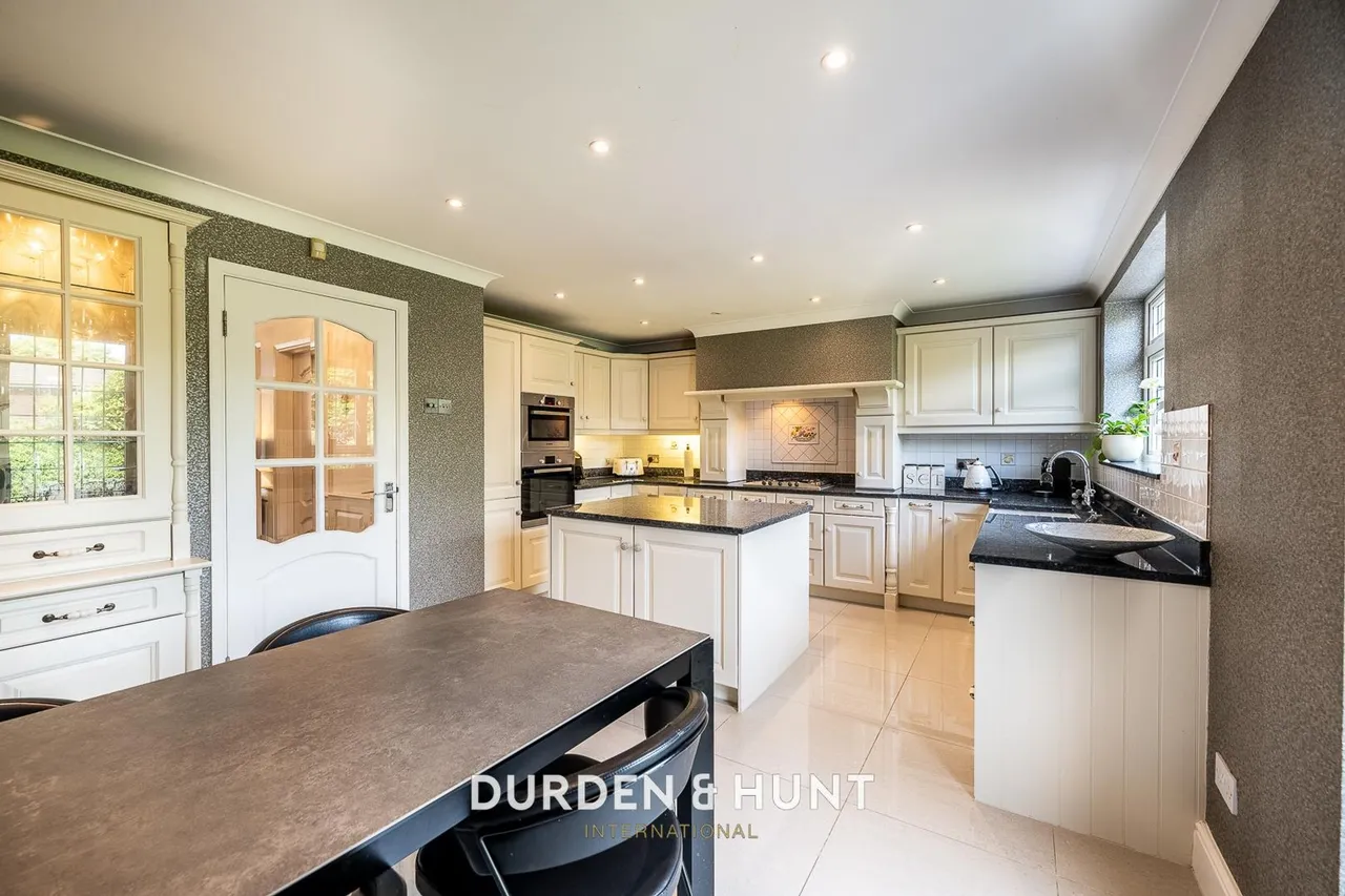 Farm End, Chingford, E4, photo 9