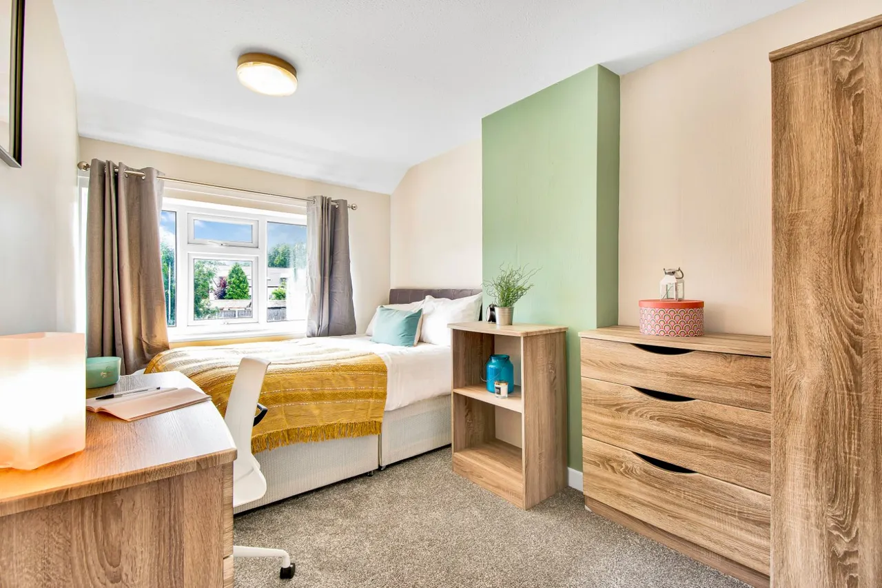 St. Anns Close, Leeds, LS4, photo 8