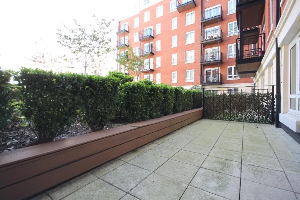 Beaufort Square, Beaufort Park, NW9, photo 6