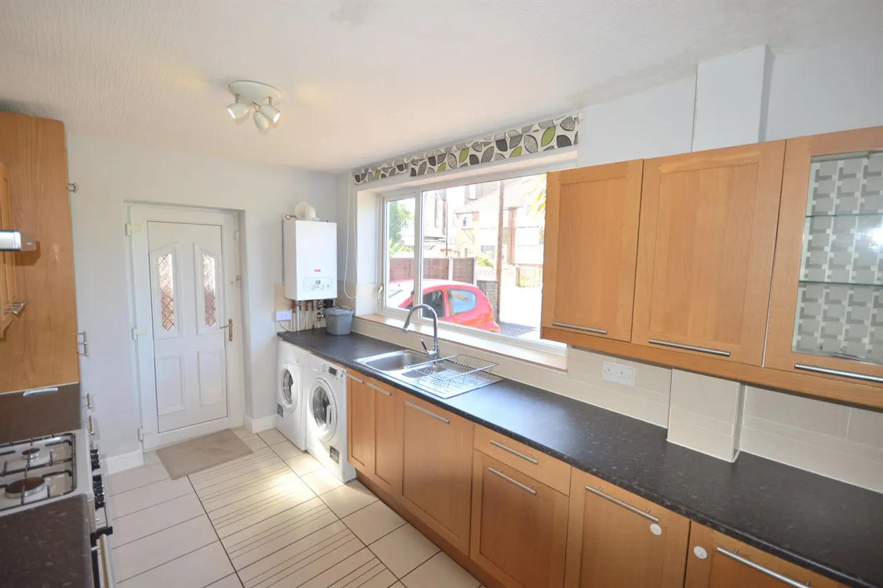 Moorland Avenue, Sale, photo 8