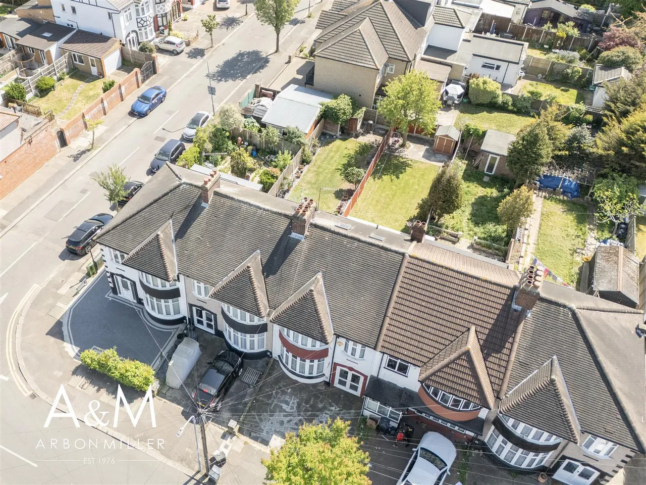 Stradbroke Grove, Clayhall, Essex, Ilford, IG50DE, photo 2