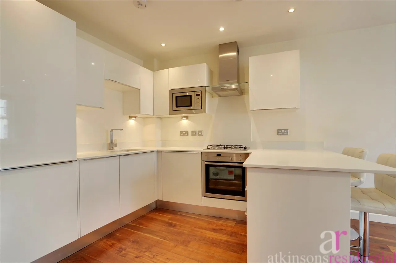 Silver Street, Enfield, Middlesex, EN1 3EF, photo 4