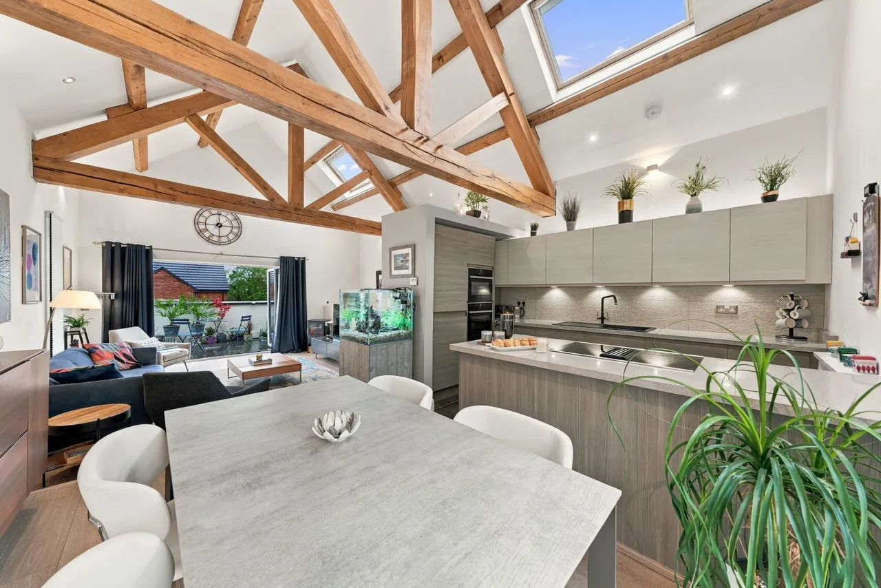 Chaddock Hall Drive, Worsley, M28, photo 10