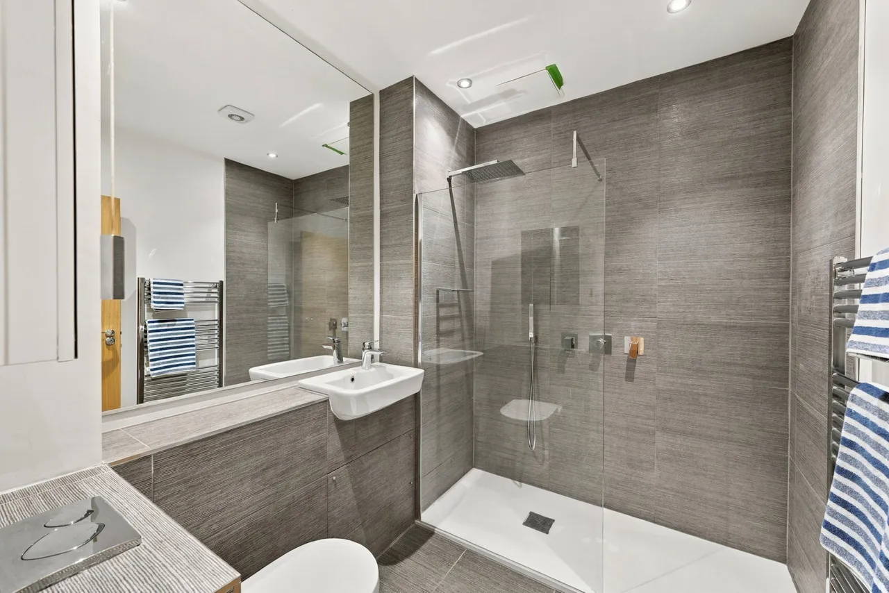 Chaddock Hall Drive, Worsley, M28, photo 8