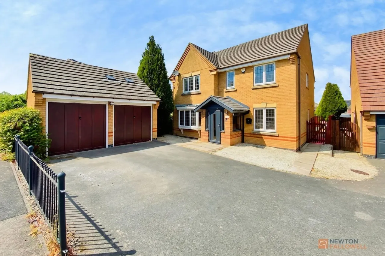 4 bed house for sale, Lady Hay Road, Bradgate Heights, LE3
